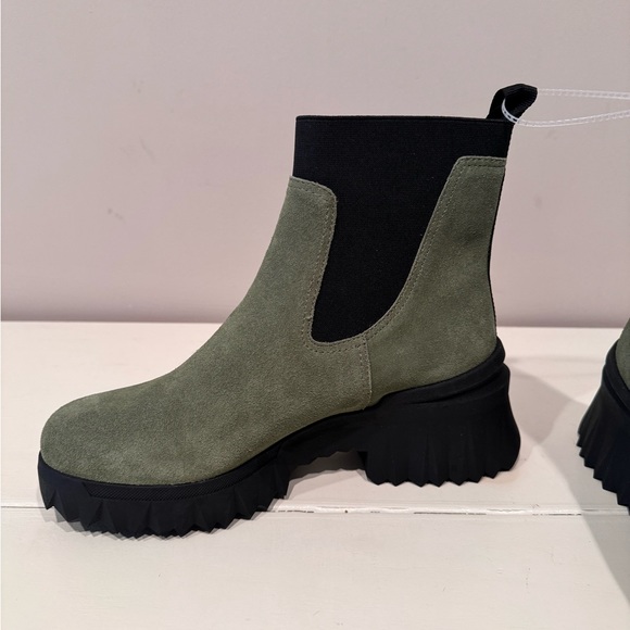 Women’s Nurture Denali Lug Platform Boots - Picture 9 of 9